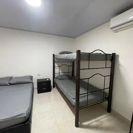De Paso Por Apartamento *